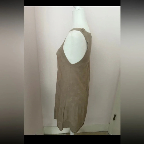 Rachel Roy V-neck sleeveless dress size M beige color - Picture 8 of 8
